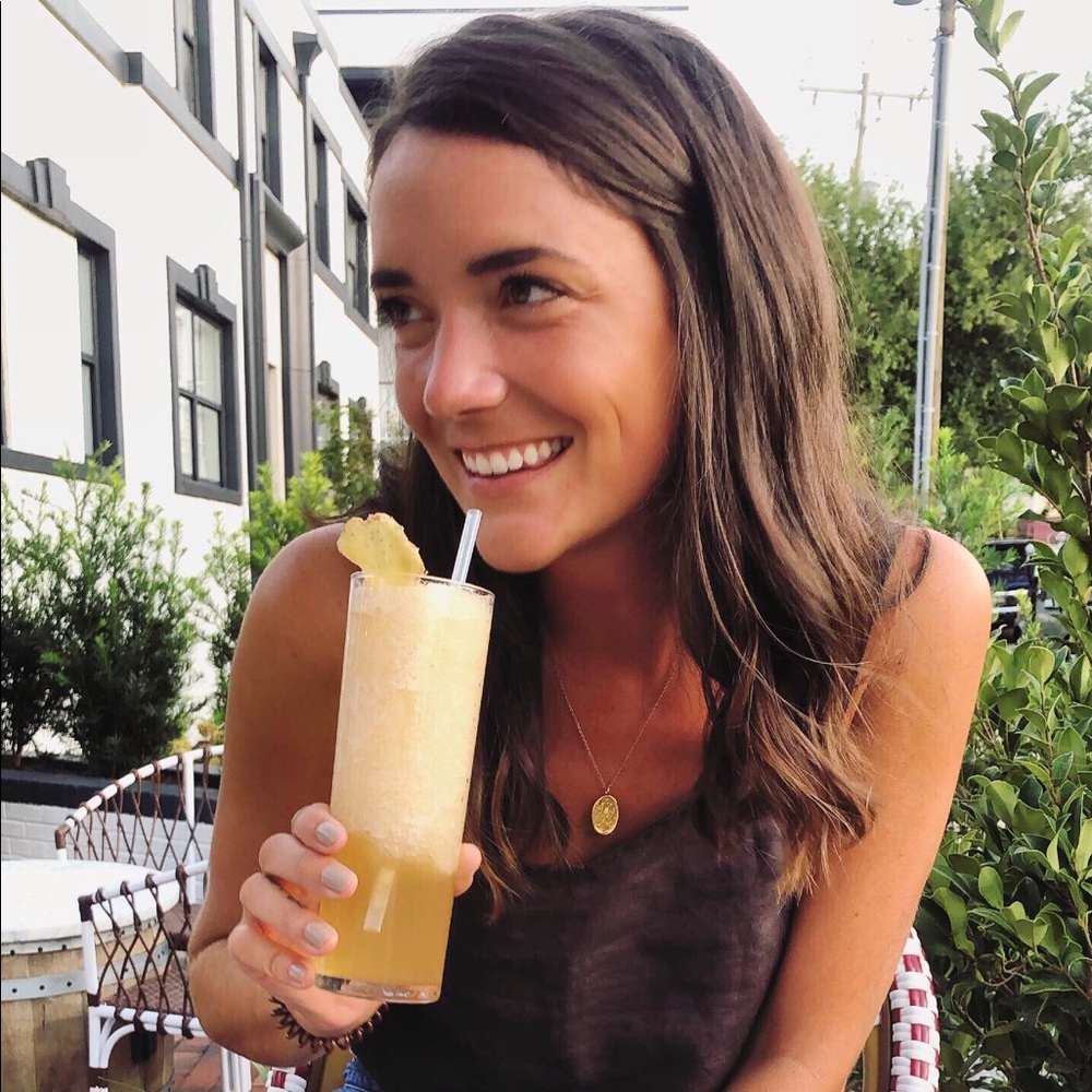 Meet your Posher, Becca